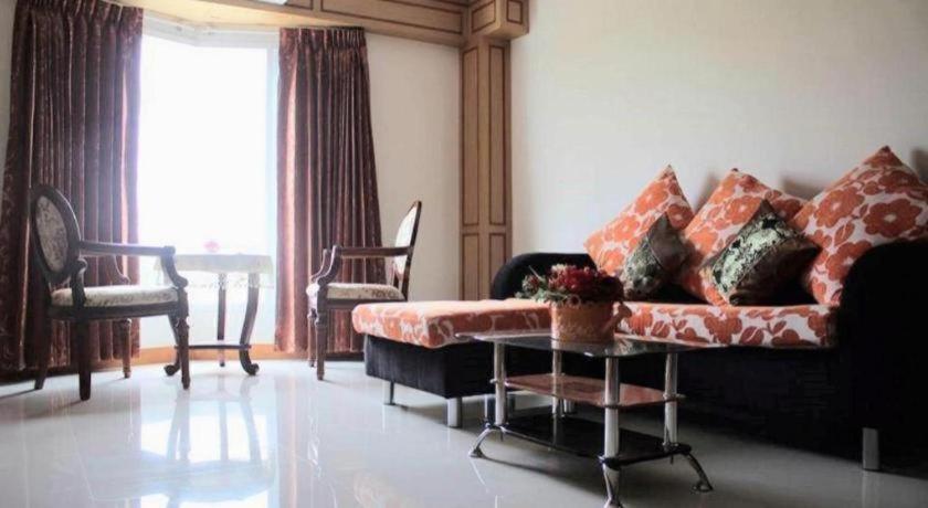 Siamtara Palace Hotel Maha Sarakham Exteriér fotografie